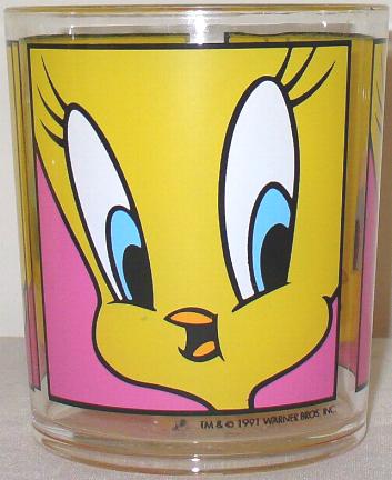 Vintage Warner Bros. Looney Tunes Tweety Bird Whimsical ￼Large 3.5” Magnet  CUTE